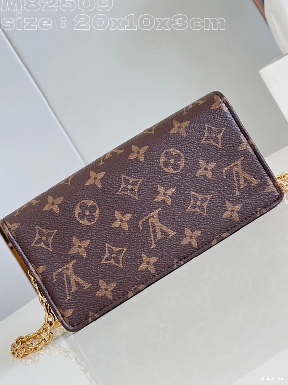VUITTON Chain LOUIS On Lily Wallet 0710
